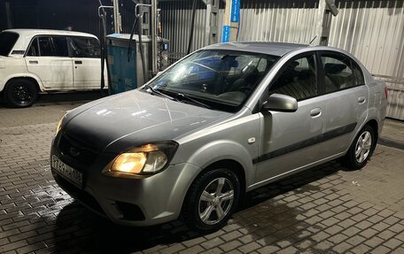 KIA Rio II, 2011 год, 740 000 рублей, 2 фотография