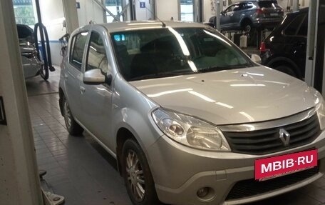 Renault Sandero I, 2014 год, 546 000 рублей, 2 фотография