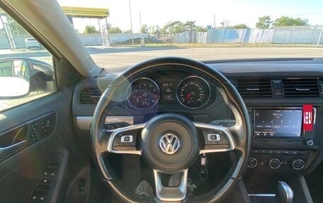 Volkswagen Jetta VI, 2016 год, 1 250 000 рублей, 16 фотография