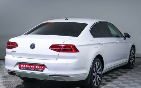 Volkswagen Passat B8 рестайлинг, 2019 год, 3 195 000 рублей, 5 фотография