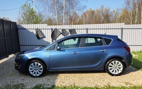 Opel Astra J, 2013 год, 1 000 000 рублей, 2 фотография