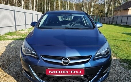 Opel Astra J, 2013 год, 1 000 000 рублей, 4 фотография