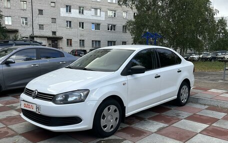 Volkswagen Polo VI (EU Market), 2014 год, 750 000 рублей, 2 фотография