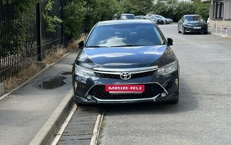 Toyota Camry, 2017 год, 2 249 000 рублей, 3 фотография