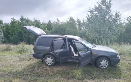 Nissan Sunny Y10, 1993 год, 172 000 рублей, 2 фотография