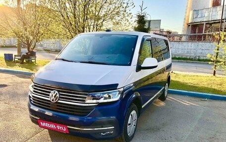 Volkswagen Caravelle T6 рестайлинг, 2021 год, 4 450 000 рублей, 1 фотография