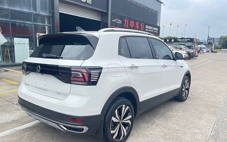 Volkswagen T-Cross I, 2021 год, 1 661 000 рублей, 6 фотография