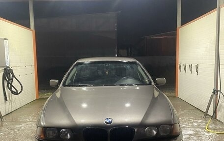 BMW 5 серия, 2000 год, 395 000 рублей, 1 фотография