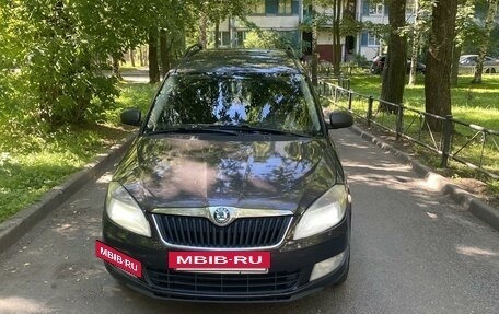 Skoda Roomster, 2010 год, 750 000 рублей, 2 фотография