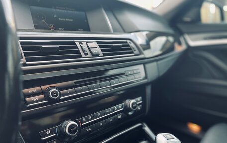 BMW 5 серия, 2015 год, 2 850 000 рублей, 15 фотография