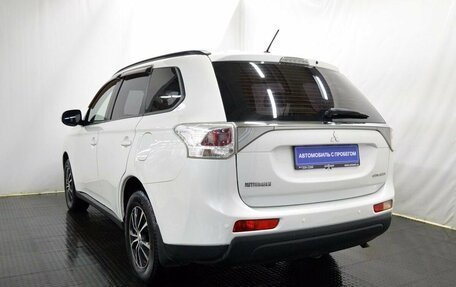 Mitsubishi Outlander III рестайлинг 3, 2013 год, 1 231 000 рублей, 7 фотография