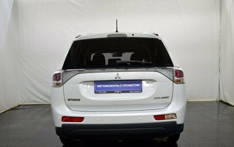 Mitsubishi Outlander III рестайлинг 3, 2013 год, 1 231 000 рублей, 6 фотография