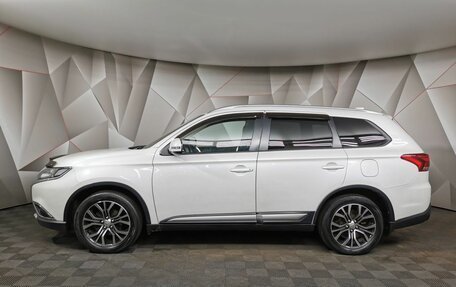 Mitsubishi Outlander III рестайлинг 3, 2018 год, 1 795 000 рублей, 5 фотография