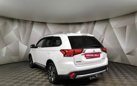 Mitsubishi Outlander III рестайлинг 3, 2018 год, 1 795 000 рублей, 4 фотография