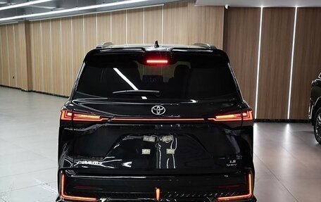 Toyota Sienna, 2024 год, 7 200 000 рублей, 4 фотография