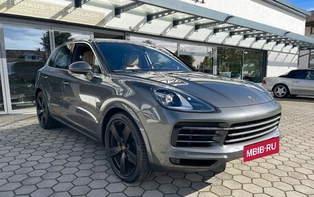 Porsche Cayenne III, 2021 год, 6 800 000 рублей, 2 фотография