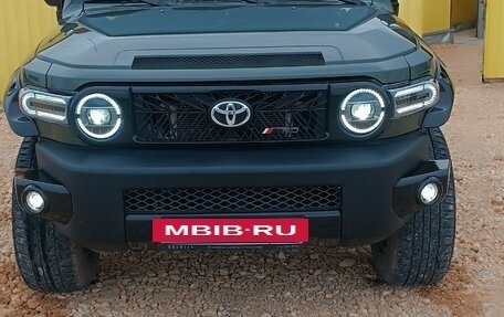 Toyota FJ Cruiser, 2006 год, 4 200 000 рублей, 12 фотография