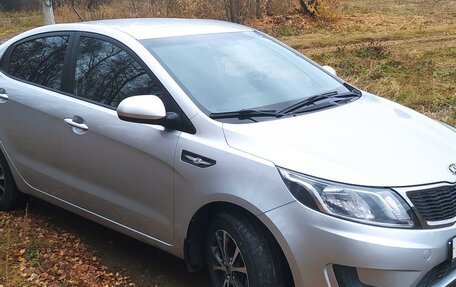 KIA Rio III рестайлинг, 2013 год, 760 000 рублей, 2 фотография