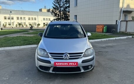 Volkswagen Golf Plus I, 2008 год, 400 000 рублей, 2 фотография