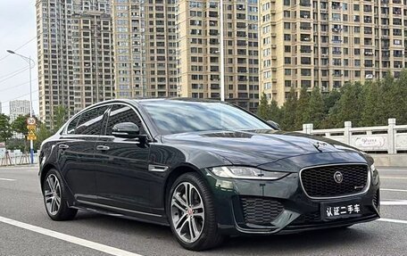 Jaguar XE I рестайлинг, 2021 год, 3 157 000 рублей, 3 фотография