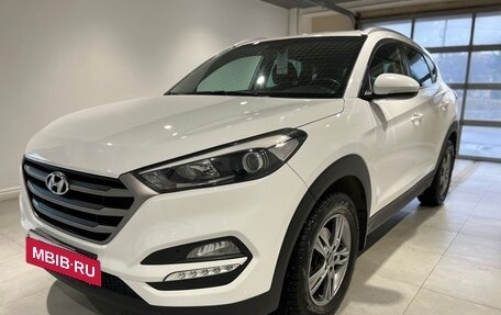 Hyundai Tucson III, 2018 год, 2 349 000 рублей, 2 фотография