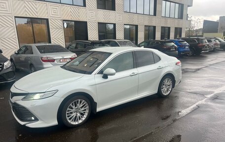 Toyota Camry, 2020 год, 3 500 000 рублей, 2 фотография