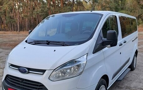 Ford Tourneo Custom I рестайлинг, 2014 год, 2 200 000 рублей, 4 фотография