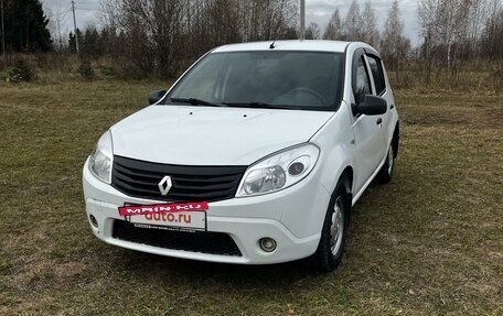 Renault Sandero I, 2014 год, 490 000 рублей, 2 фотография