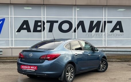 Opel Astra J, 2012 год, 770 000 рублей, 2 фотография