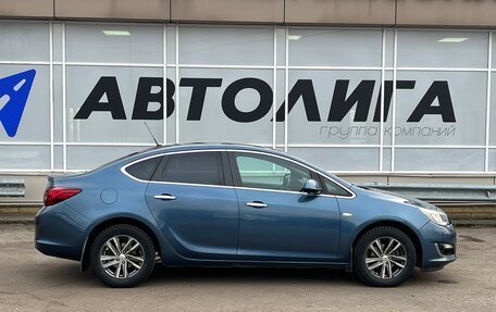 Opel Astra J, 2012 год, 770 000 рублей, 3 фотография