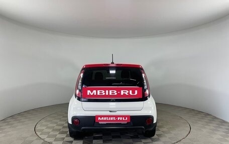 KIA Soul II рестайлинг, 2017 год, 1 748 000 рублей, 6 фотография