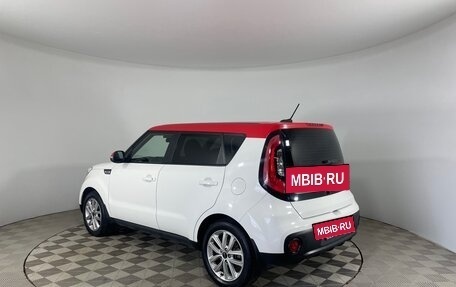 KIA Soul II рестайлинг, 2017 год, 1 748 000 рублей, 7 фотография