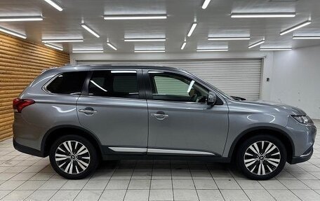 Mitsubishi Outlander III рестайлинг 3, 2020 год, 2 500 222 рублей, 4 фотография