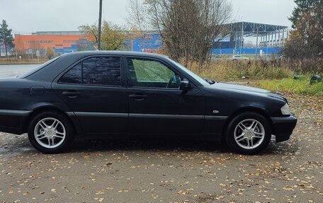 Mercedes-Benz C-Класс, 1998 год, 310 000 рублей, 2 фотография