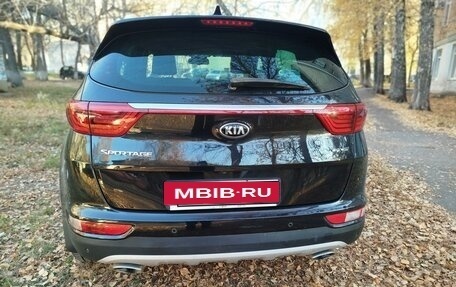 KIA Sportage IV рестайлинг, 2017 год, 2 600 000 рублей, 2 фотография