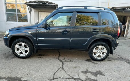 Chevrolet Niva I рестайлинг, 2011 год, 690 000 рублей, 2 фотография