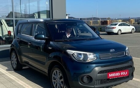 KIA Soul II рестайлинг, 2017 год, 1 600 000 рублей, 3 фотография