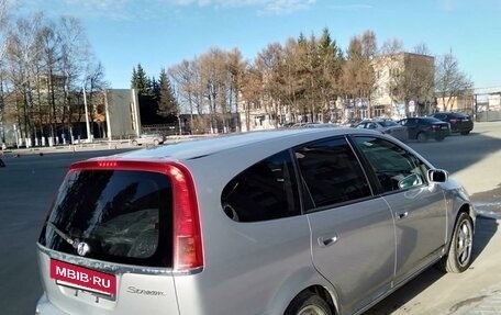 Honda Stream I рестайлинг, 2001 год, 558 000 рублей, 2 фотография