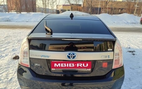 Toyota Prius, 2012 год, 1 333 000 рублей, 10 фотография