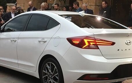 Hyundai Elantra VI рестайлинг, 2019 год, 1 750 000 рублей, 3 фотография