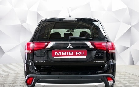 Mitsubishi Outlander III рестайлинг 3, 2015 год, 1 891 000 рублей, 4 фотография