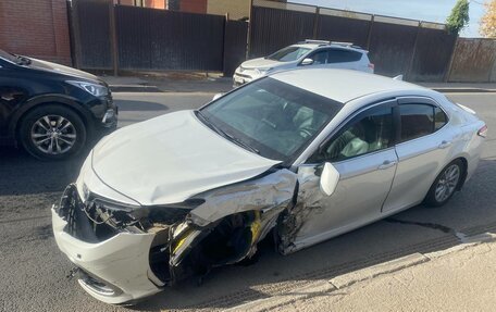 Toyota Camry, 2021 год, 2 000 000 рублей, 1 фотография