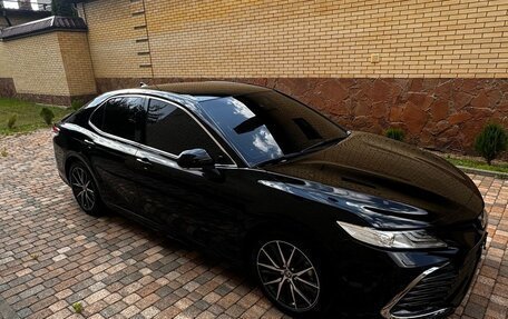 Toyota Camry, 2021 год, 4 050 000 рублей, 3 фотография