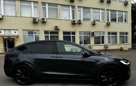 Tesla Model X I, 2017 год, 4 400 000 рублей, 1 фотография