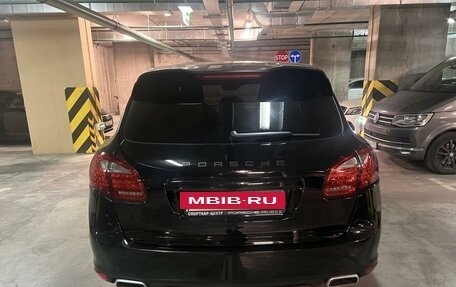 Porsche Cayenne III, 2011 год, 2 350 000 рублей, 2 фотография