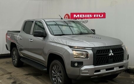 Mitsubishi L200, 2024 год, 4 390 000 рублей, 10 фотография