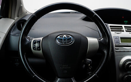 Toyota Yaris III рестайлинг, 2007 год, 585 000 рублей, 22 фотография