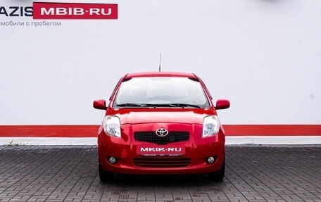 Toyota Yaris III рестайлинг, 2007 год, 585 000 рублей, 2 фотография