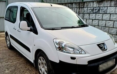 Peugeot Partner II рестайлинг 2, 2010 год, 980 000 рублей, 7 фотография