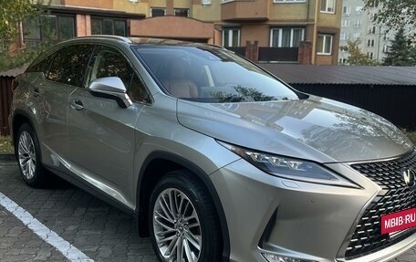 Lexus RX IV рестайлинг, 2019 год, 7 300 000 рублей, 4 фотография